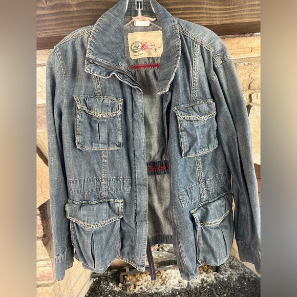 Gap Limited Edition Jean Jacket 🧥Large - Picture 1 of 7